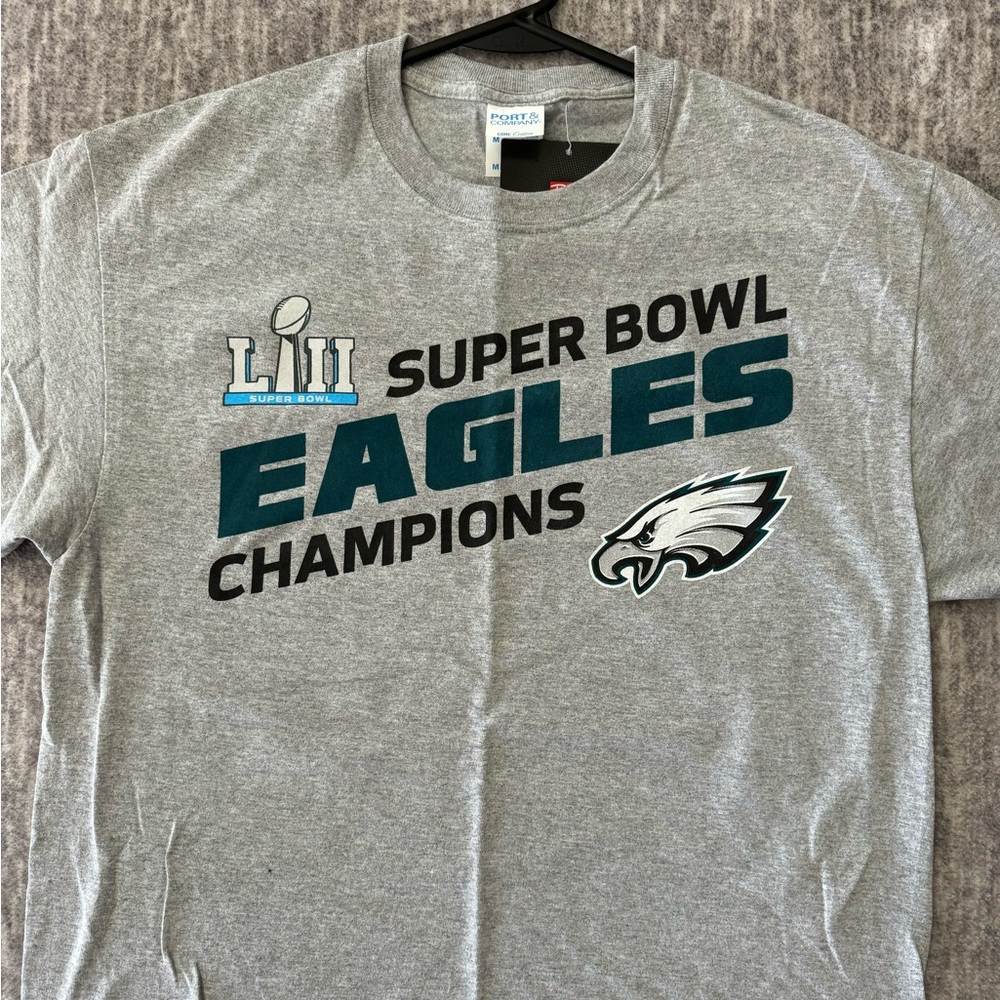 New never worn Philadelphia Eagles Super Bowl LII Championship T shirt